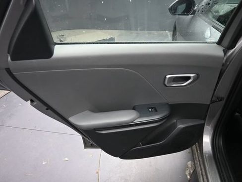 Used 2025 Kia K4 FWD image 15