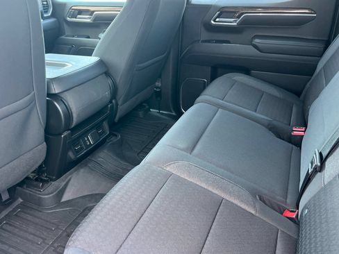 Used 2022 GMC Sierra 1500 SLE AWD/4WD image 9