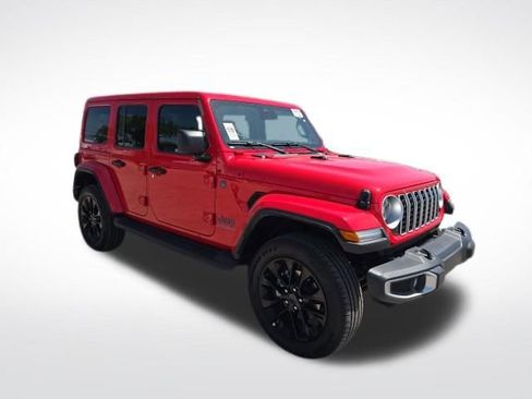 Used 2025 Jeep Wrangler Sahara image 1