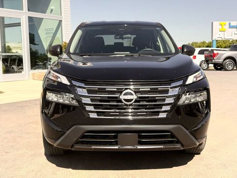 Used 2025 Nissan Rogue S FWD image 6