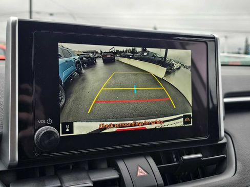 Certified 2025 Toyota RAV4 LE image 27