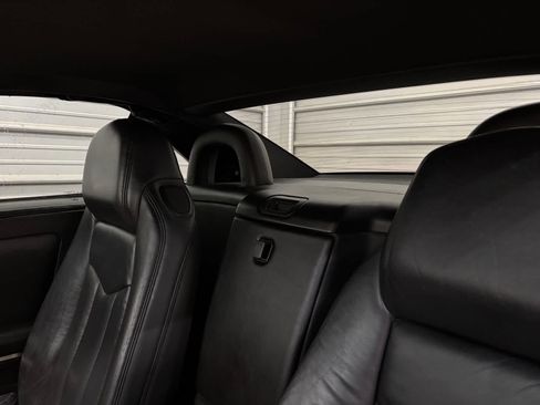 Used 2005 Cadillac XLR RWD image 24