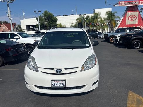 Used 2008 Toyota Sienna LE FWD image 9