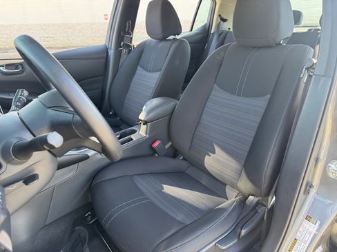 Used 2024 Nissan Leaf S image 16