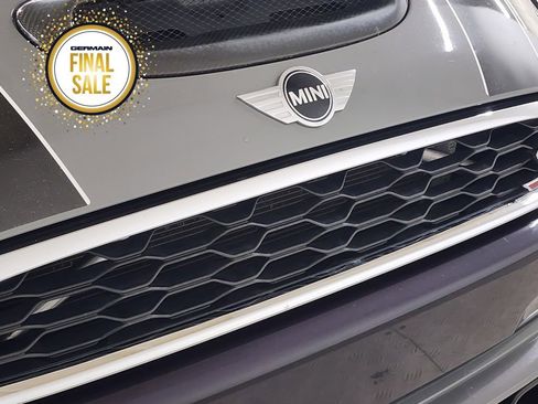 Used 2015 MINI Cooper S image 11