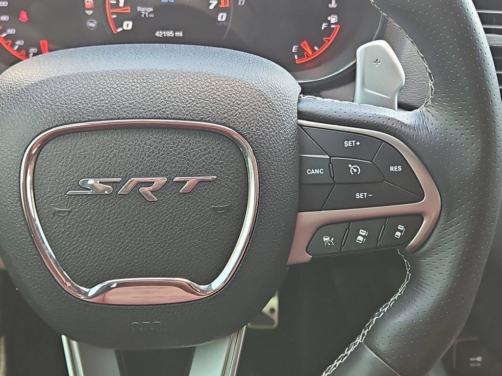 Used 2018 Dodge Durango SRT w/ Technology Group AWD/4WD image 26
