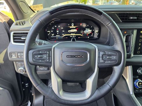 Used 2024 GMC Yukon Denali w/ Denali Reserve Package AWD/4WD image 16
