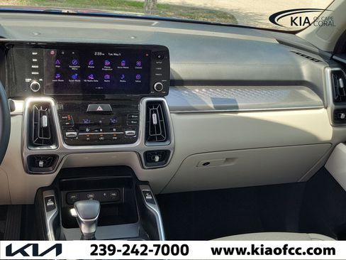 Used 2023 Kia Sorento S w/ Panoramic Sunroof Package FWD image 21