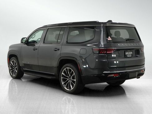 Used 2023 Jeep Wagoneer Series II w/ Premium Group I image 4