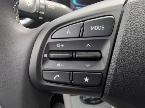 New 2026 Hyundai Venue SEL image 19