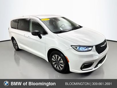 Used 2024 Chrysler Pacifica Limited