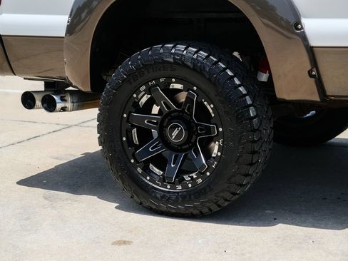 Used 2015 Ford F250 King Ranch w/ FX4 Off-Road Package AWD/4WD image 16