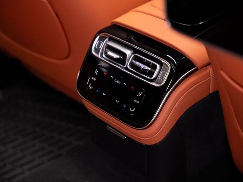 Used 2023 Mercedes-Benz S 580 4MATIC Sedan w/ 3D Technology Package image 70