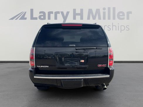 Used 2013 GMC Yukon Denali image 4