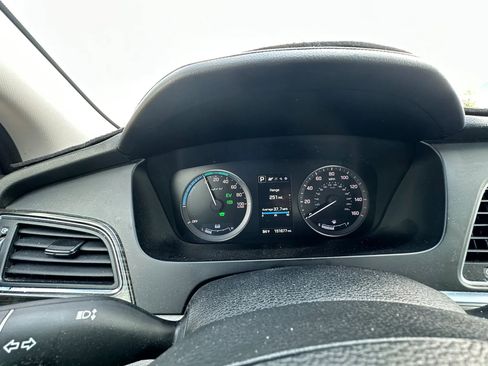 Used 2016 Hyundai Sonata Limited image 20