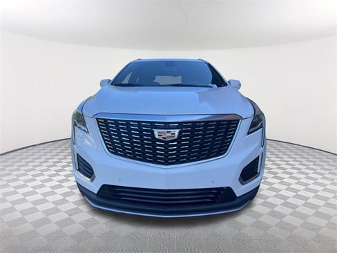 Used 2021 Cadillac XT5 Premium Luxury image 2