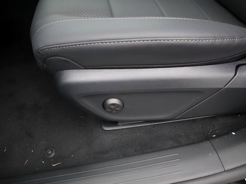 Certified 2026 Mercedes-Benz GLE 350 4MATIC image 30
