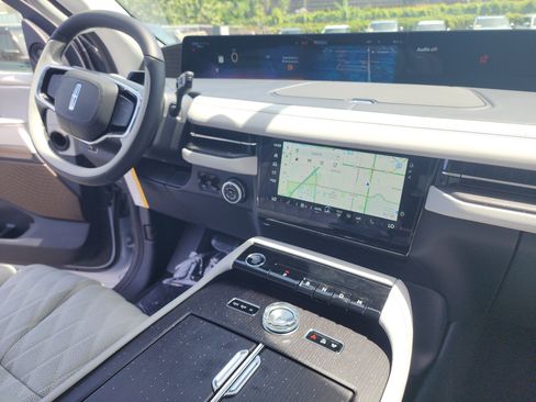 New 2026 Lincoln Navigator L Black Label AWD/4WD image 29