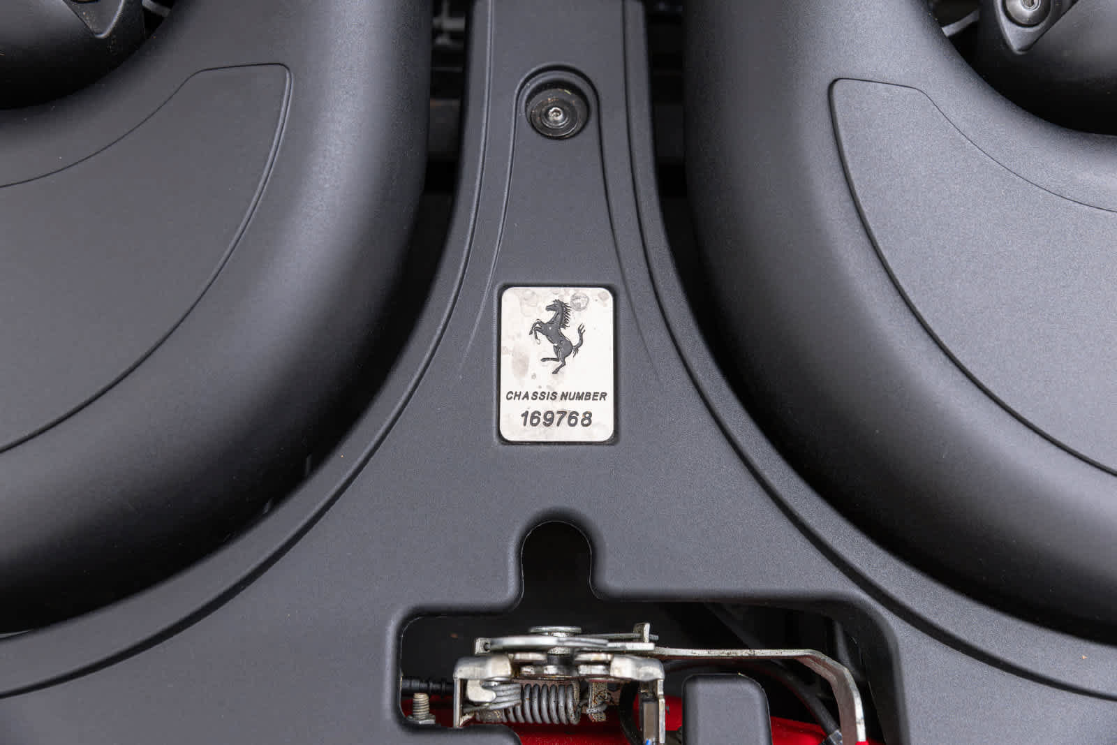 Used 2010 Ferrari California RWD image 49