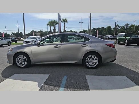 Used 2015 Lexus ES 350 w/ Luxury Package FWD image 28