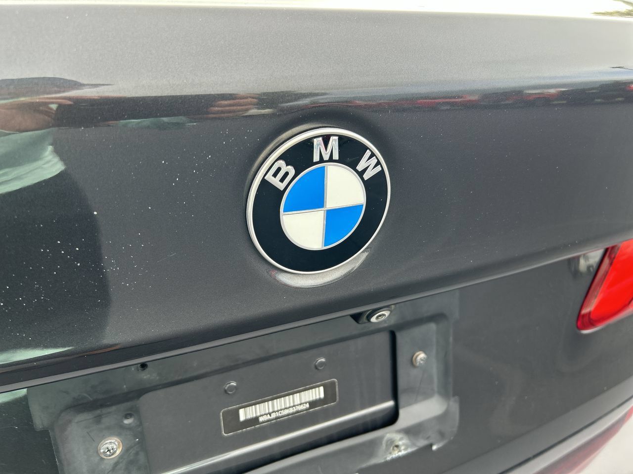 Used 2019 BMW 530e xDrive w/ Convenience Package AWD/4WD image 13