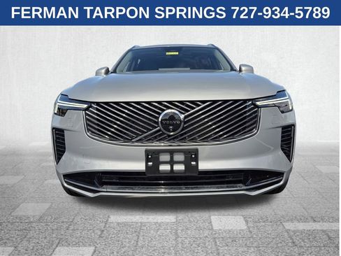 Certified 2025 Volvo XC90 B6 Plus image 3