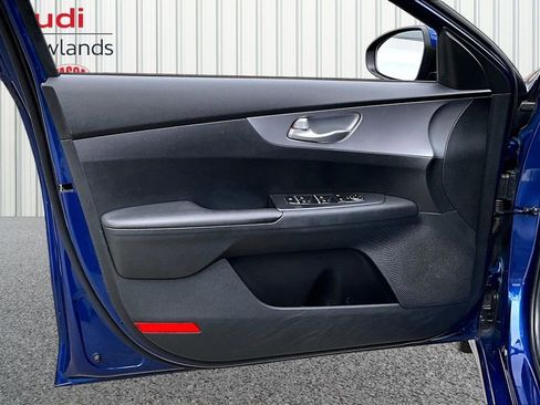 Used 2022 Kia Forte LXS FWD image 19