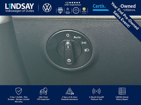 Certified 2022 Volkswagen Taos SEL w/ Panoramic Sunroof Package image 28