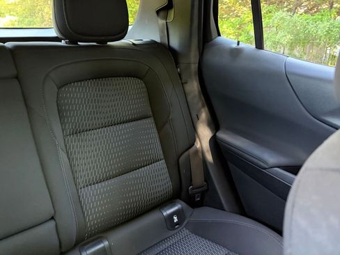 Used 2025 Chevrolet Equinox LT FWD image 38