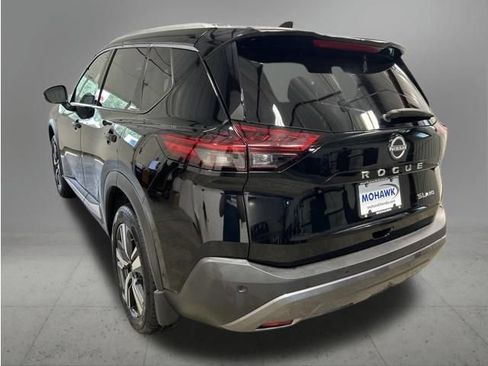 Used 2023 Nissan Rogue SL w/ SL Premium Package AWD/4WD image 3