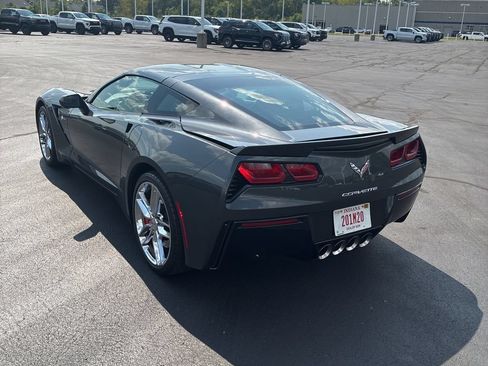 Used 2017 Chevrolet Corvette Stingray Coupe w/ Battery Protection Package RWD image 3