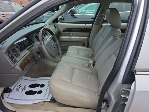 Used 2011 Mercury Grand Marquis LS RWD image 8