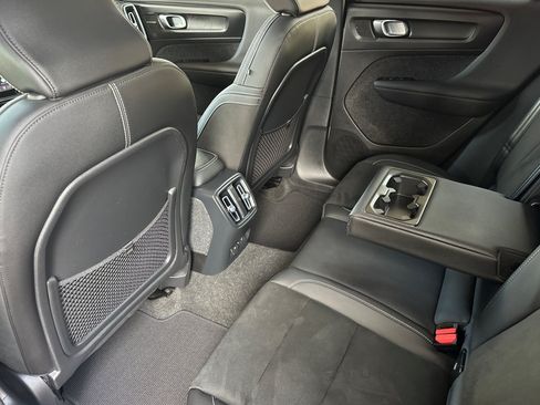 Certified 2023 Volvo C40 P8 Recharge Ultimate w/ Protection Package Premier AWD/4WD image 13