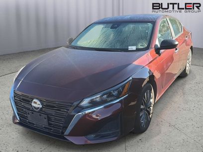 Used 2025 Nissan Altima 2.5 SV