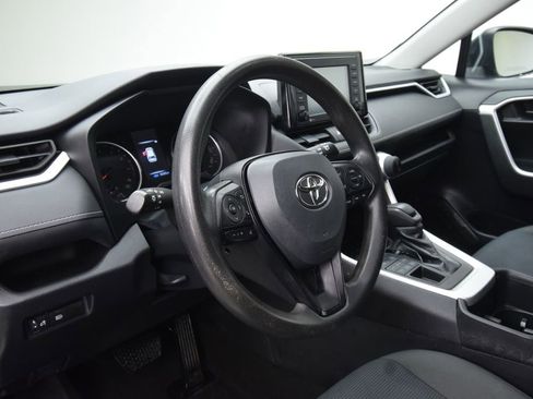 Used 2022 Toyota RAV4 LE image 14