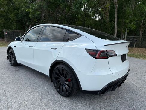 Used 2022 Tesla Model Y Performance AWD/4WD image 14
