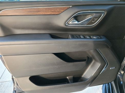 Used 2023 Chevrolet Tahoe High Country image 34