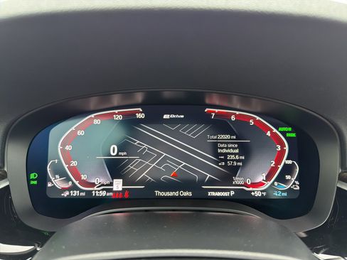 Used 2023 BMW 530e w/ Premium Package image 7