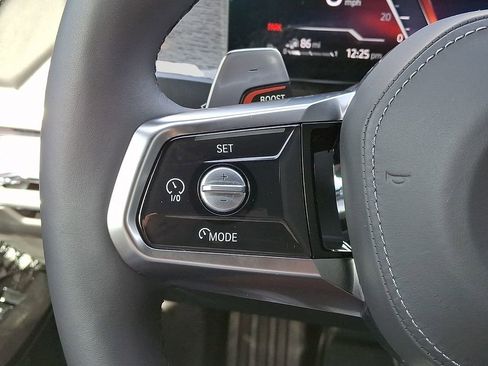 Certified 2025 BMW 750e xDrive w/ Executive Package image 23