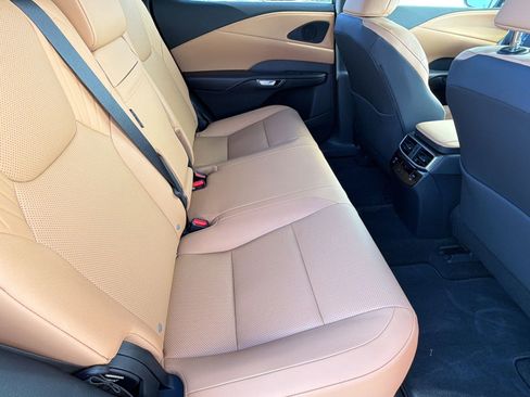 Used 2024 Lexus RX 350 Premium w/ Accessory Package (Z1) FWD image 31