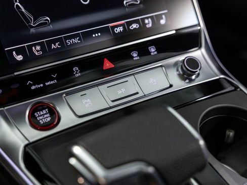 Used 2025 Audi RS 7 Performance image 41