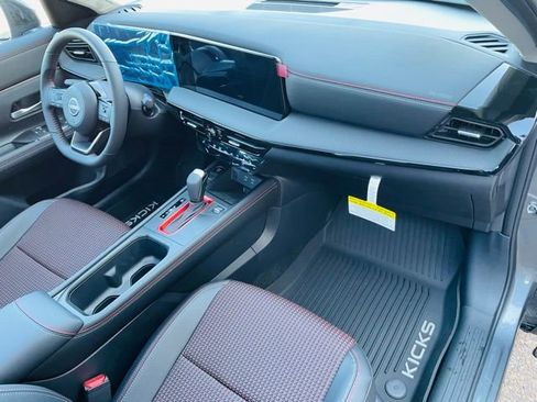 New 2026 Nissan Kicks SR w/ SR Premium Package image 16