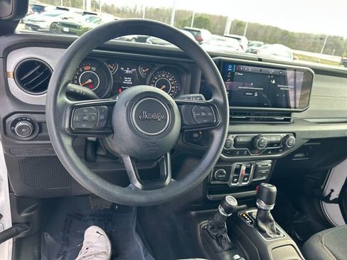 Used 2025 Jeep Wrangler Sport image 11
