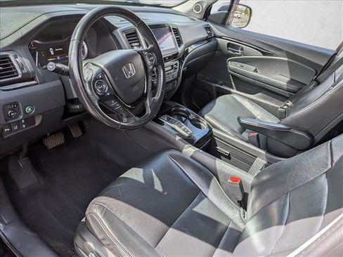Used 2016 Honda Pilot Touring image 13