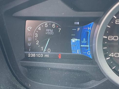Used 2012 Ford Explorer XLT FWD image 41