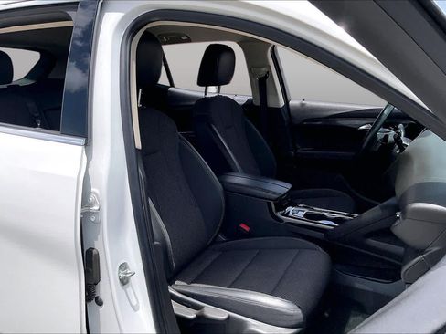 Used 2022 Buick Envision Preferred FWD image 9