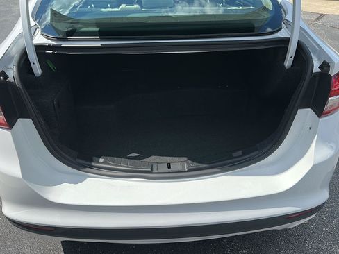 Used 2018 Ford Fusion S FWD image 16