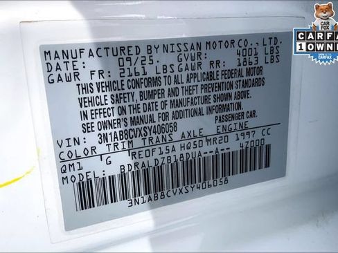 Used 2025 Nissan Sentra SV FWD image 29