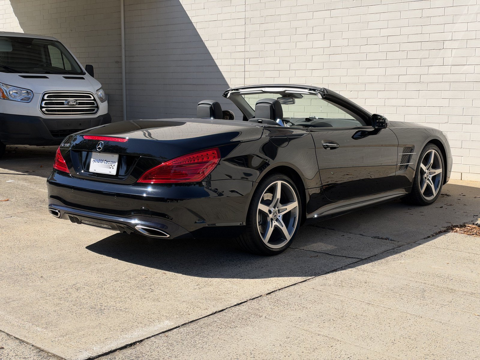 Used 2017 Mercedes-Benz SL 550 image 3