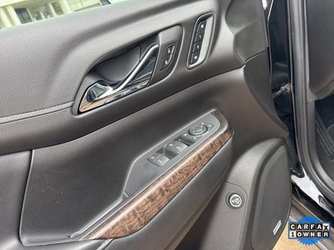 Used 2022 GMC Acadia Denali w/ Denali Ultimate Package image 11